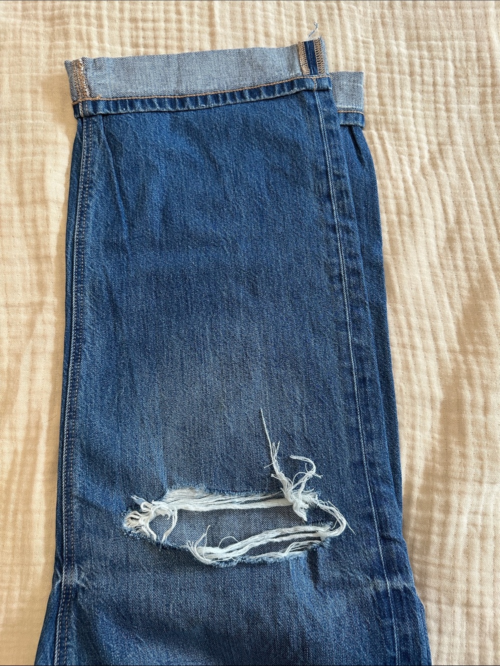 American Eagle Outfitters Women's Blue Distressed Boyfriend Jeans - Picture 3 of 5